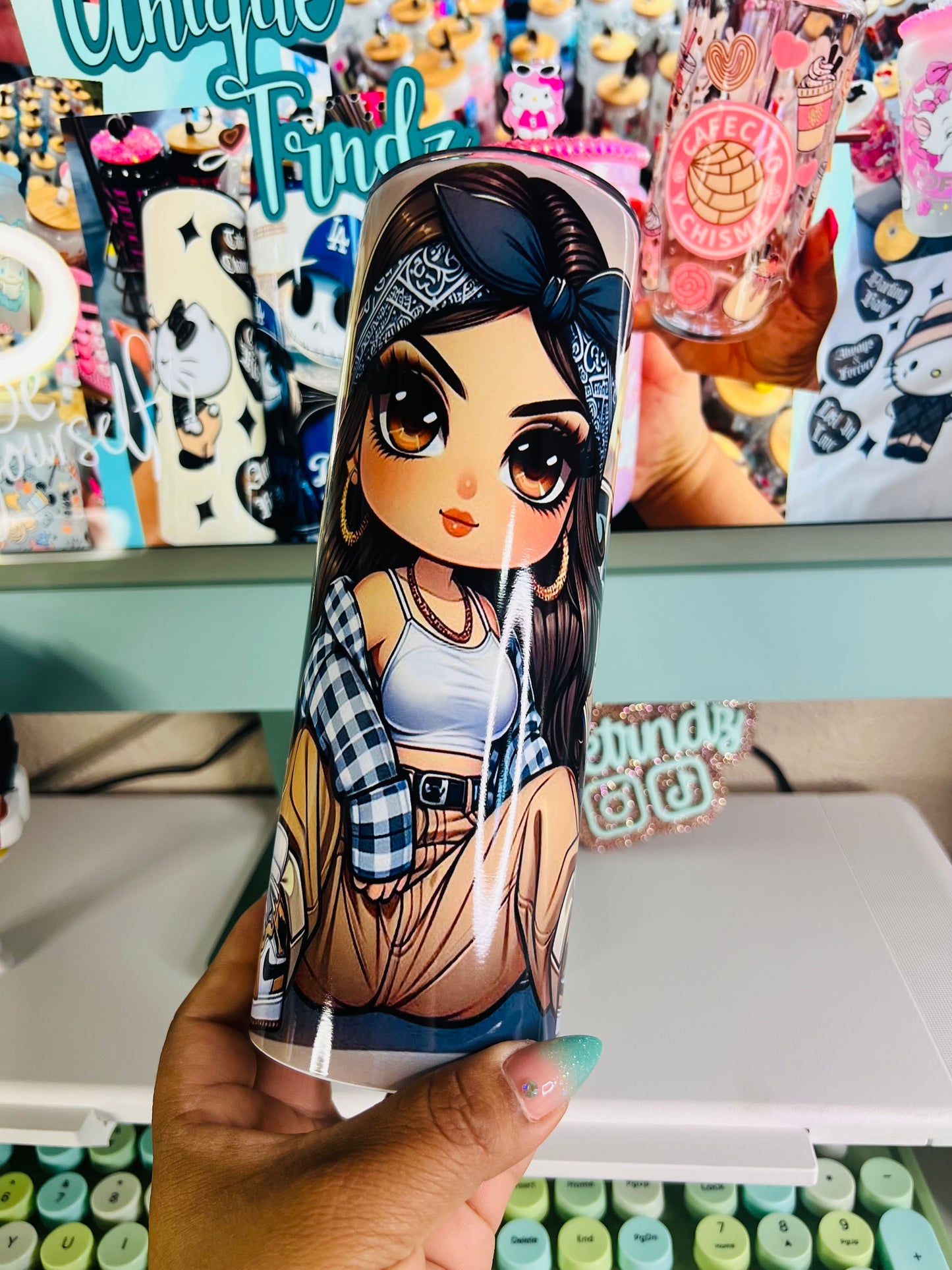 Chicana girl with Dunks 20oz Tumbler