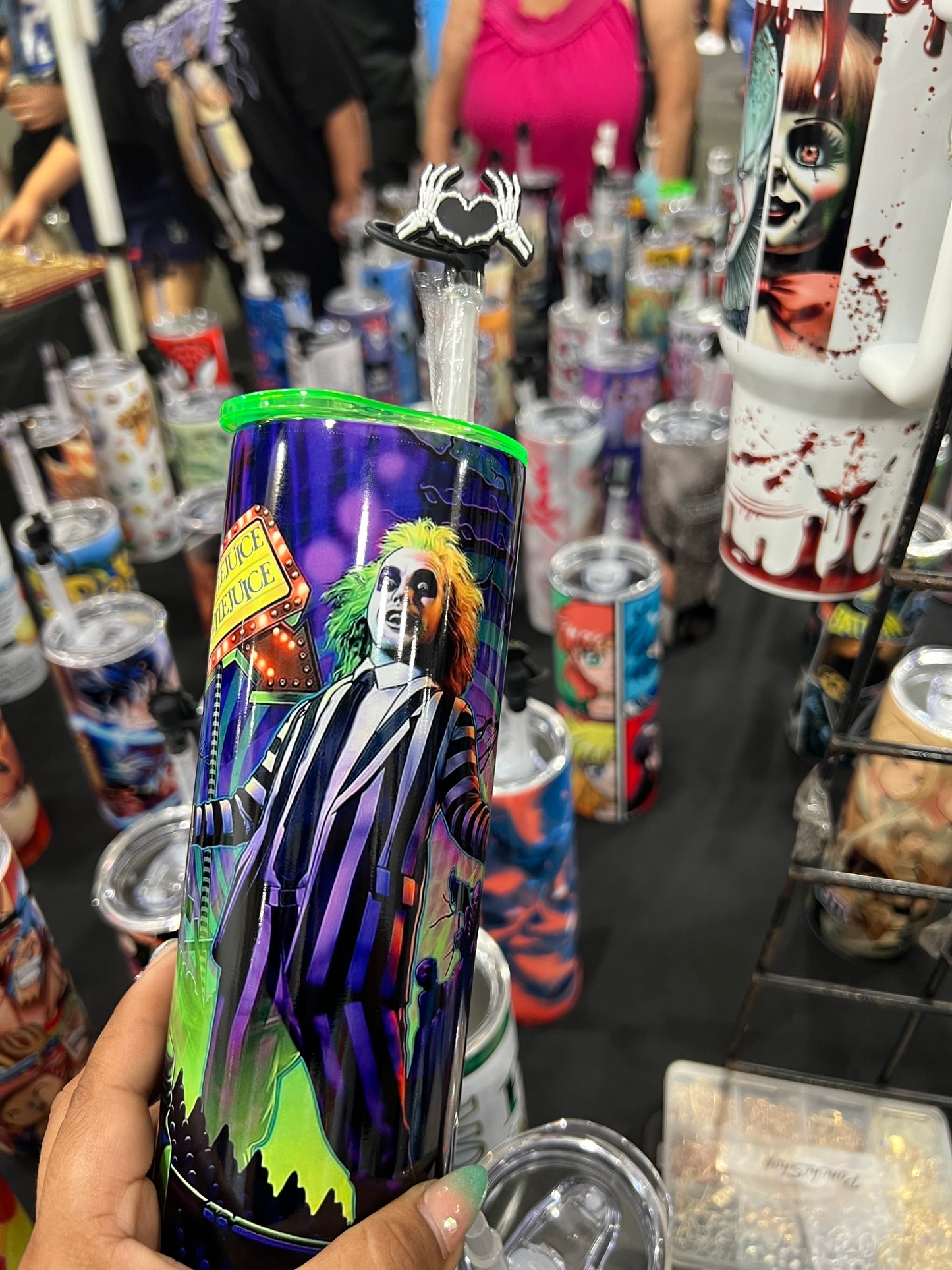 Beetle-Juice Dark 20oz Tumbler with Color Lid