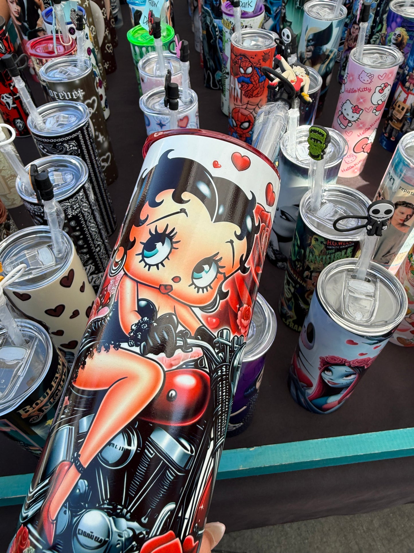 Betty Boo 20oz Tumbler in (Glow in Dark)