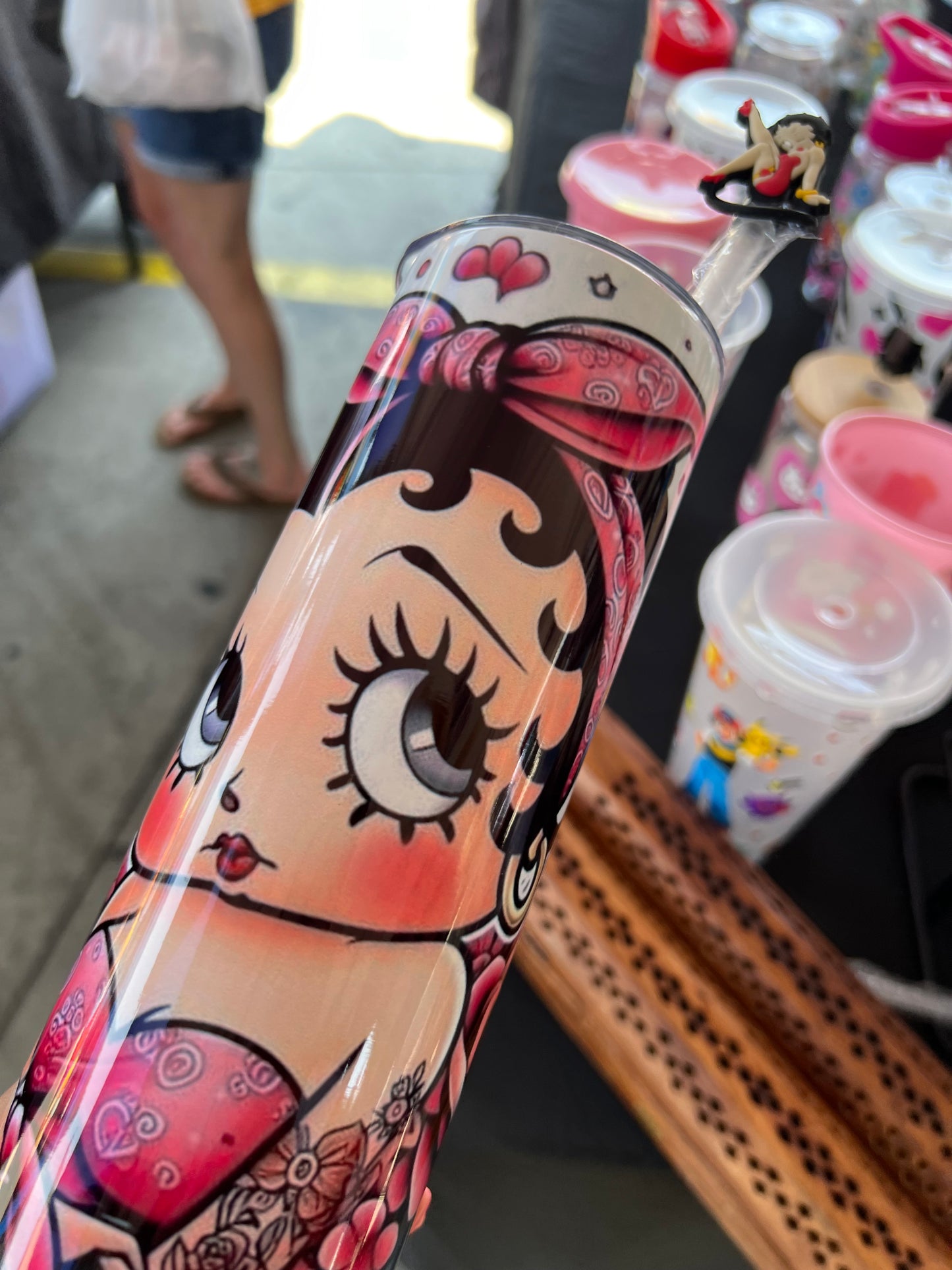 Betty Boo Roses in Pink 20oz Tumbler