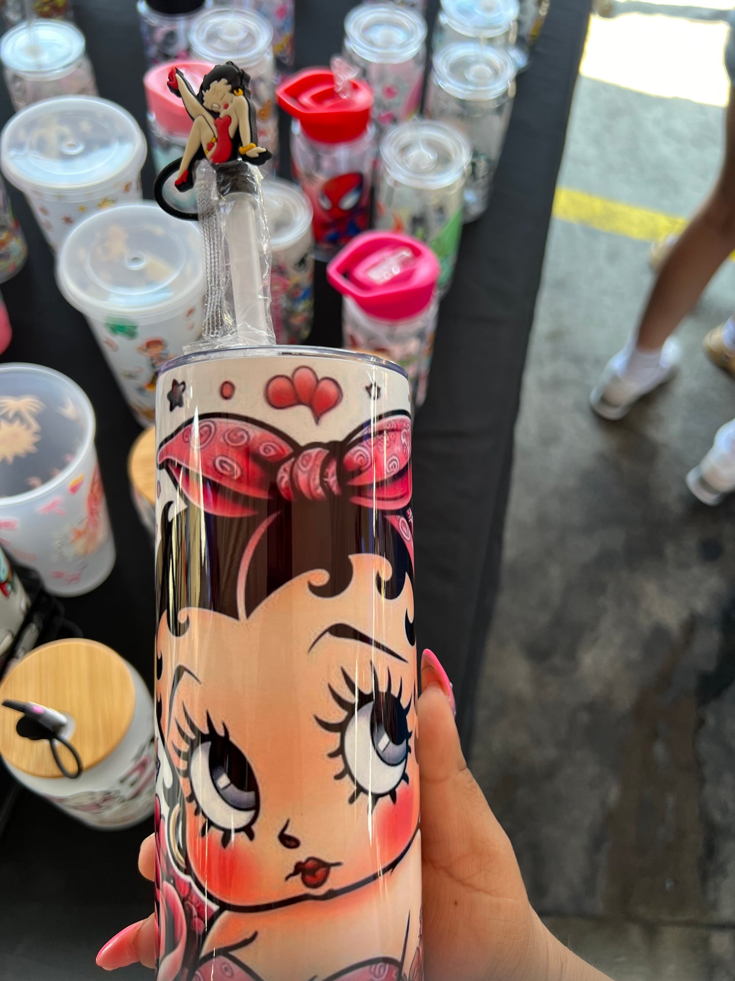 Betty Boo Roses in Pink 20oz Tumbler