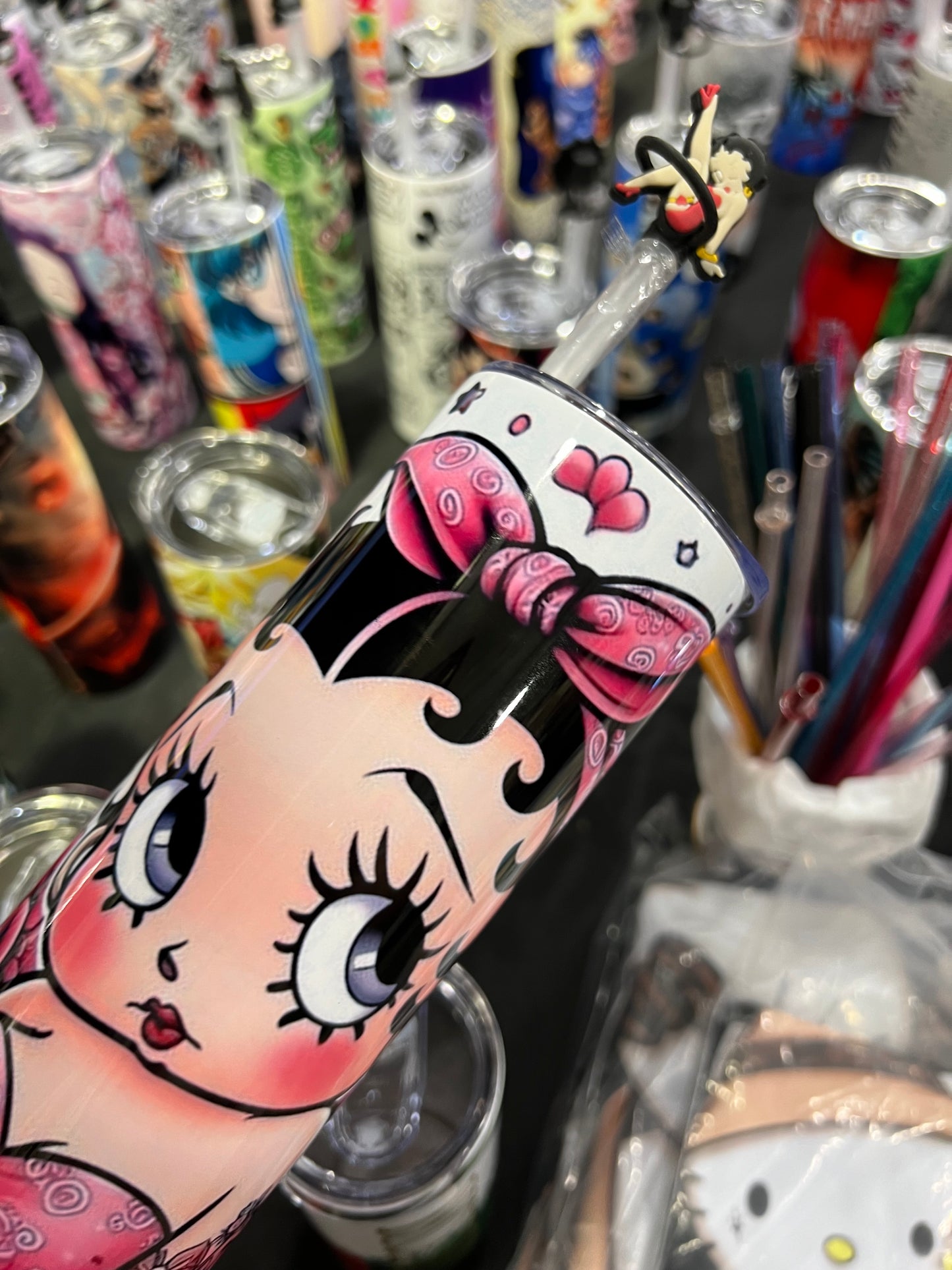 Betty Boo Roses in Pink 20oz Tumbler