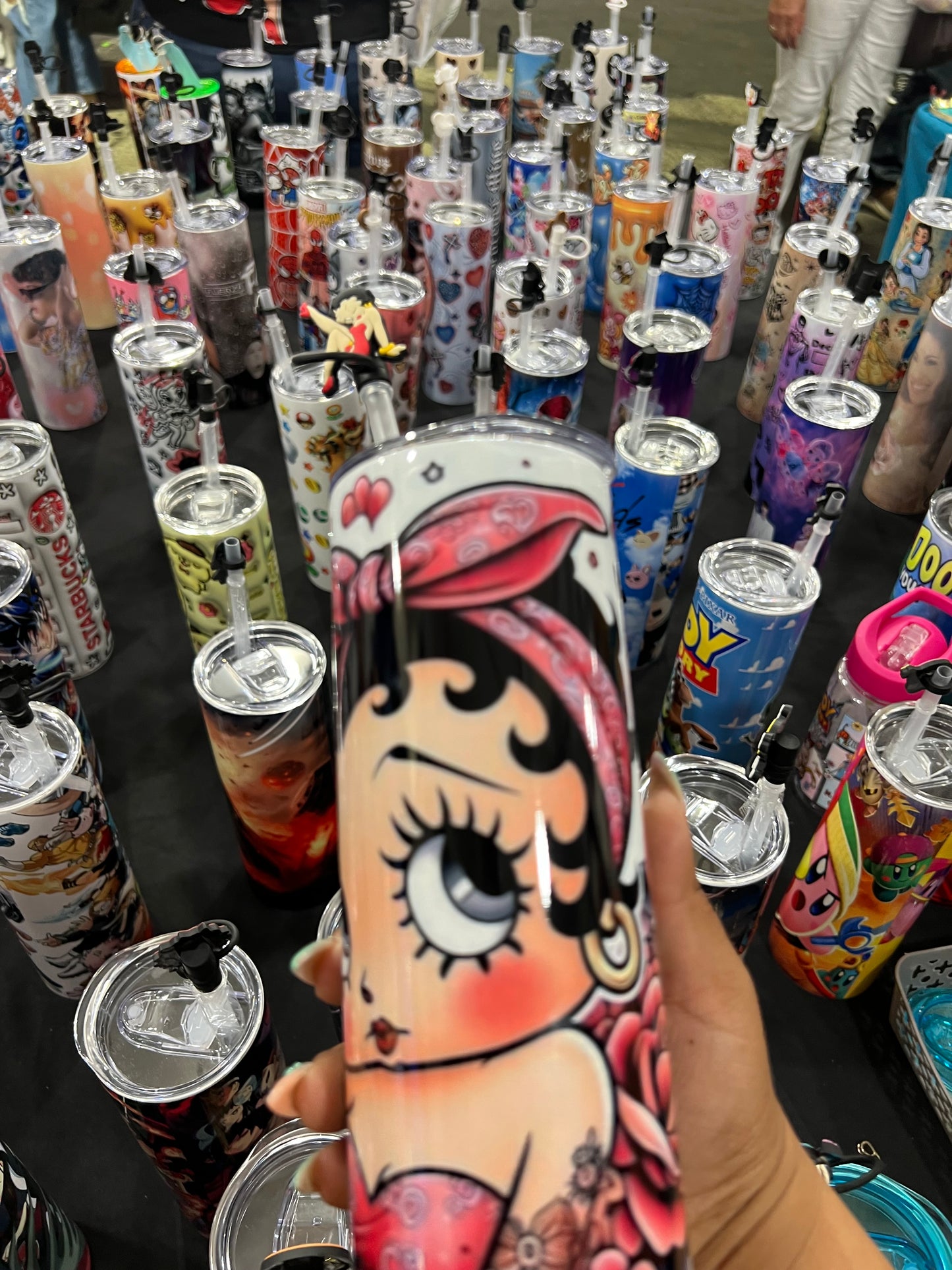 Betty Boo Roses in Pink 20oz Tumbler